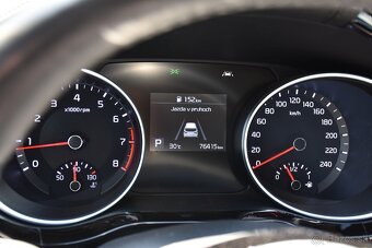 Kia Cee'd SW kombi 1.5 T-GDI BENZÍN AUTOMAT GOLD SR 2021 - 18