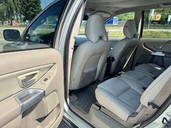 volvo XC 90 2.4D Executive A/T - 18