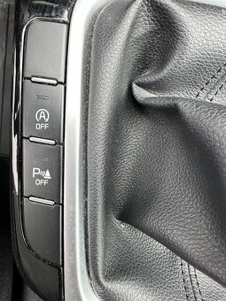 Kia Ceed 1.4 T-GDi Gold, 103 kW, 2019, benzín - 18