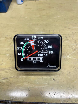 - Nové - SEDLO - na BABETTA 210 - Orig. - 18