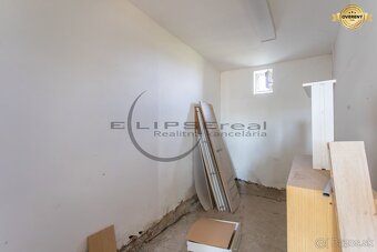 NA PREDAJ starší 3-izbový rodinný dom v Lábe - pôvodný stav - 18