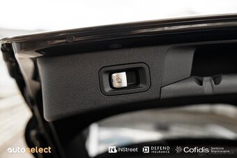 Mercedes Benz c300 de 2021 - 18