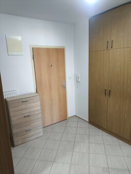 Prenajom 3 izbovy byt stary juh Poprad - 18