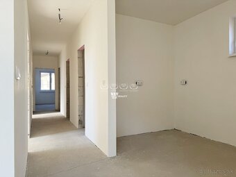 Na predaj moderný 4-izbový bungalov - 18