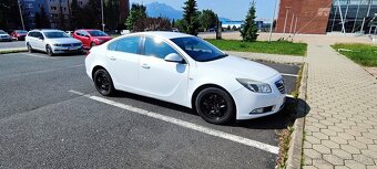 Opel Insignia 2.0 CDTI 118kw r.v.2009 - 18