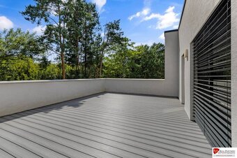 Na predaj nádherný 4 izbový luxusný byt,176 m2 + terasy 55 m - 18