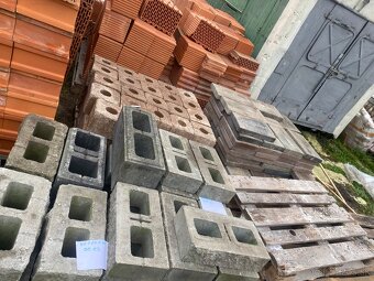 Zámková dlažba , okrasné tvárnice , betónové strešný - 18