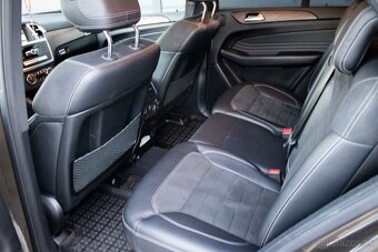 Mercedes-Benz ML 350 BlueTEC 4Matic (2015). - 18