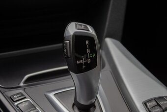 BMW Rad 3 320d xDrive Sport Line 140 kW A/T - 18