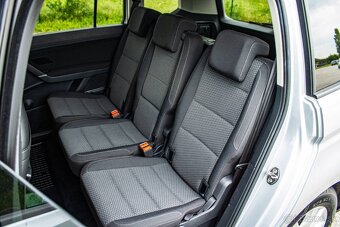 Volkswagen Touran 2.0 TDI Edition Comfortline - 18