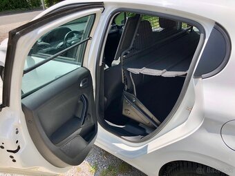 Peugeot 208 1.4 hdi - 18