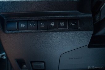 Toyota RAV4 2.5 Hybrid e-CVT GR Sport AWD, možný odpočet DPH - 18