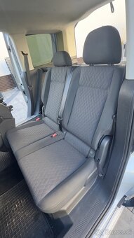 VW Caddy 4x4 2,0Tdi 90kw rok 2022 - 18