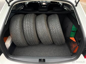 Škoda Octavia Combi 1.6 TDI Elegance - 18