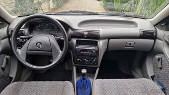 Opel Astra F - 18