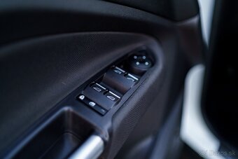 Ford C-Max 1.5 TDCi Duratorq 120k Titanium X - 18