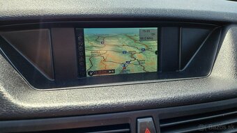 BMW X1 xDrive 18d - 18