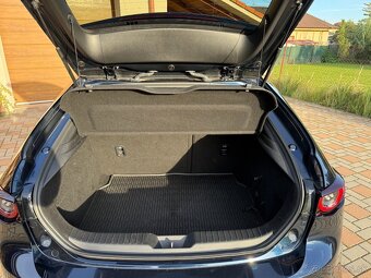 Mazda 3 2.0 Skyactiv G122 A/T – výbava Plus, 2020, 76k km - 18