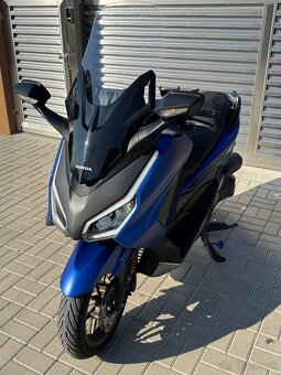 Honda Forza 350 - 18