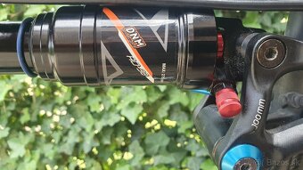 Celoodpružený horský bicykel Cube prerobený na elektrický - 18