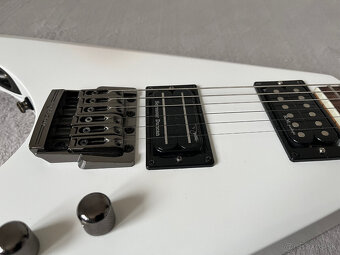 PK Guitars "V"- čko - 18