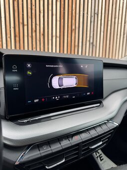 Škoda Octavia 4 Combi 2.0 TDI SCR Style DSG - 18