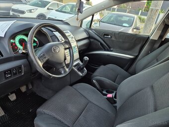 Toyota corolla verso - 18