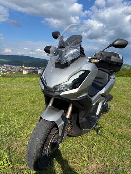Honda ADV 350 Smart TOP BOX - 18