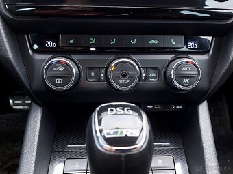 Škoda Octavia Combi 2.0 TDI DPF RS DSG - 18