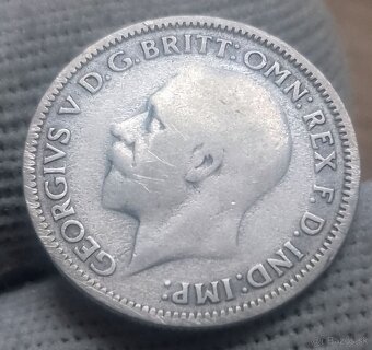 Strieborné 6 pence. - 18