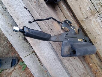 Ford Galaxy, 1,9tdi, 85kw, 2002 - 18