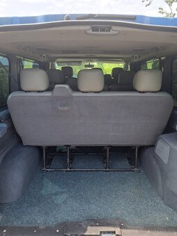 Renault Trafic Minibus 1.9 dCi 9 - miest - 18