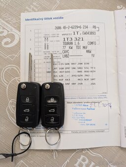 Volkswagen Touran 1.6 TDI Comfortline - 18