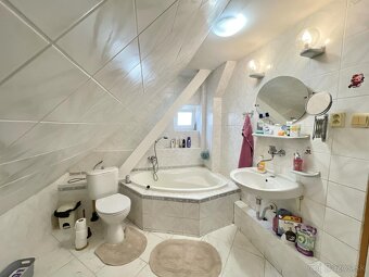 Na predaj dom s garážou v Skalici - zľava 20.000 eur - 18