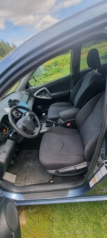 RAV4  2.2 D-4D 2012 - 18
