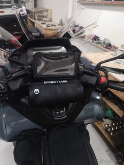 Yamaha Tricity 300 - 18