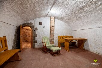Investícia alebo bývanie v centre Bojníc - 18