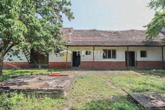 REZERVOVANÉ - Rodinný dom na veľkom pozemku Senica - Čáčov - 18