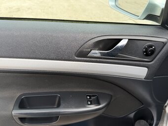 Škoda Octavia 2012 - 18