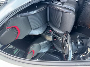 ŠKODA OCTAVIA 3 COMBI RS CHALLENG 2.0 TDI 135KW DSG - 18
