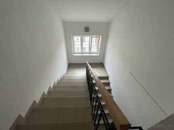Štvorpodlažná budova v centre Piešťan s možnosťou investície - 18