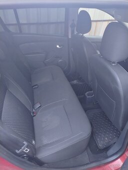 Dacia sandero - 18