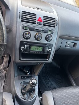 Volkswagen Touran 2.0tdi 103kw m6 - 18