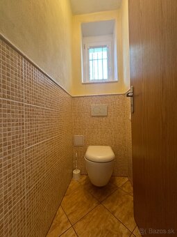 Tehlový 3 izbový byt na Rastislavovej, parkovanie - 18