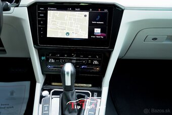 ⏩ Volkswagen Passat Variant 2.0 TDI Elegance DSG - 18