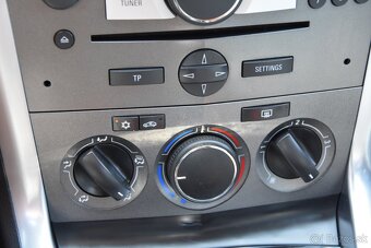 Opel Antara 2.2 CDTI 2x4 Essentia/Selection - 18