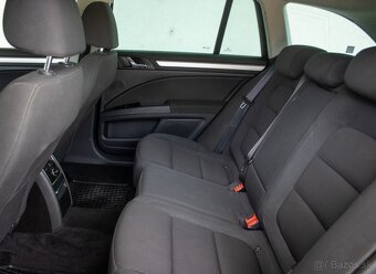 Škoda Superb Combi 2.0 TDI CR 170k Elegance 4x4 DSG - 18