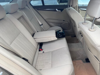Mercedes-Benz C trieda Sedan 180 K Elegance - 18