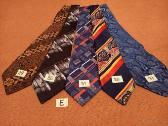 Predám kravaty - zbierku 235 ks - 18