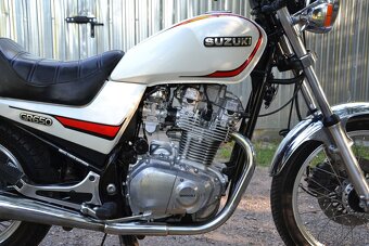 Suzuki GR650 - 18